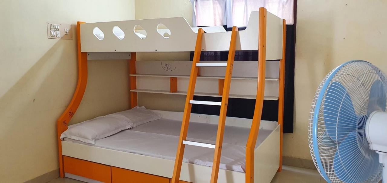 Appartement Oonjal Veedu à Kuttālam Extérieur photo