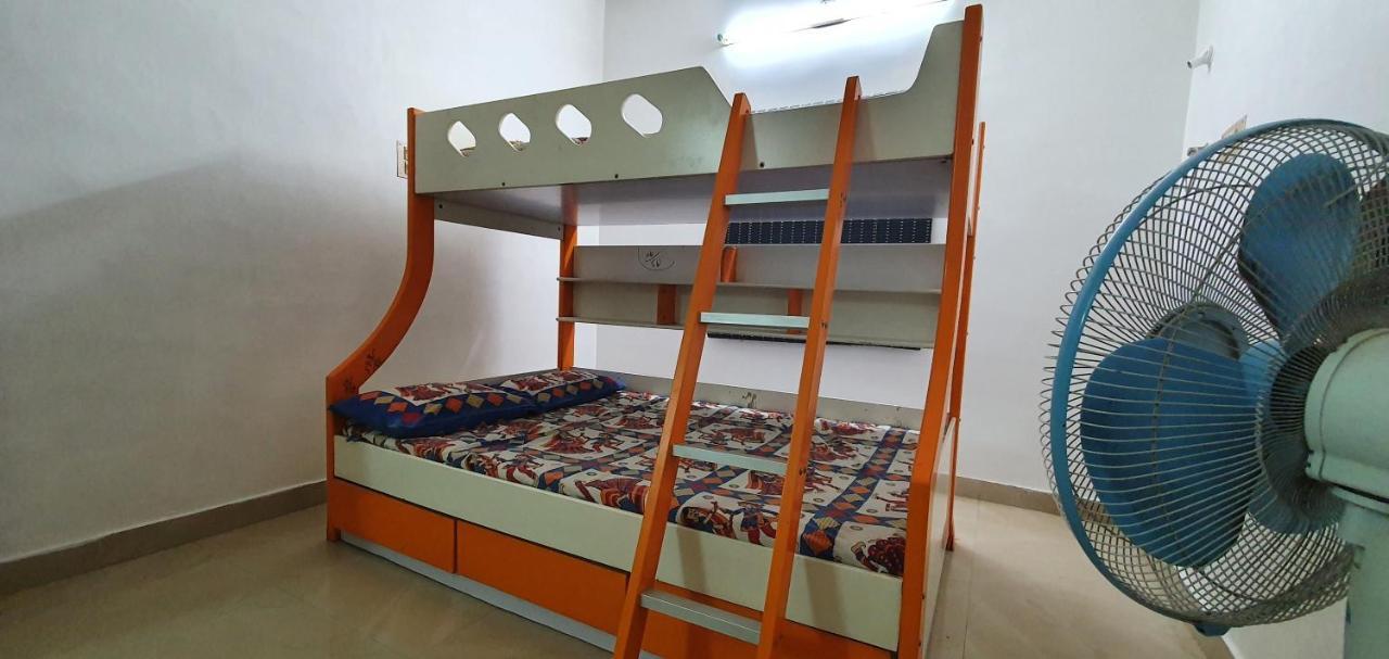 Appartement Oonjal Veedu à Kuttālam Extérieur photo
