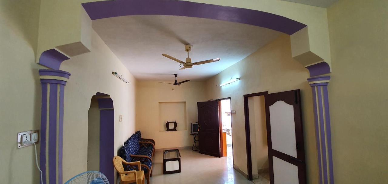 Appartement Oonjal Veedu à Kuttālam Extérieur photo